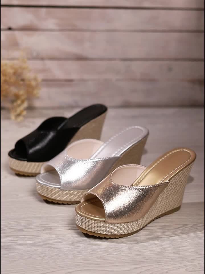 Aurora – Chunky Platform Sandals