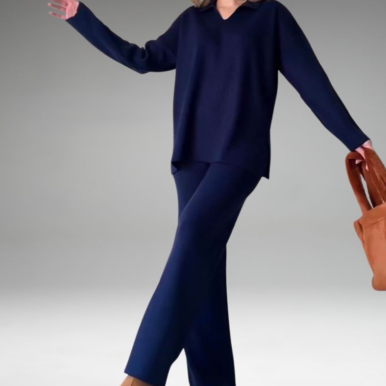 Amalia | Casual two-piece set with V-neck and slit
