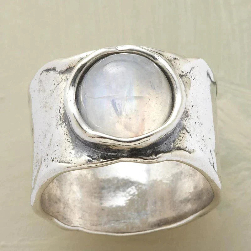 Moonstone Ring in Silver
